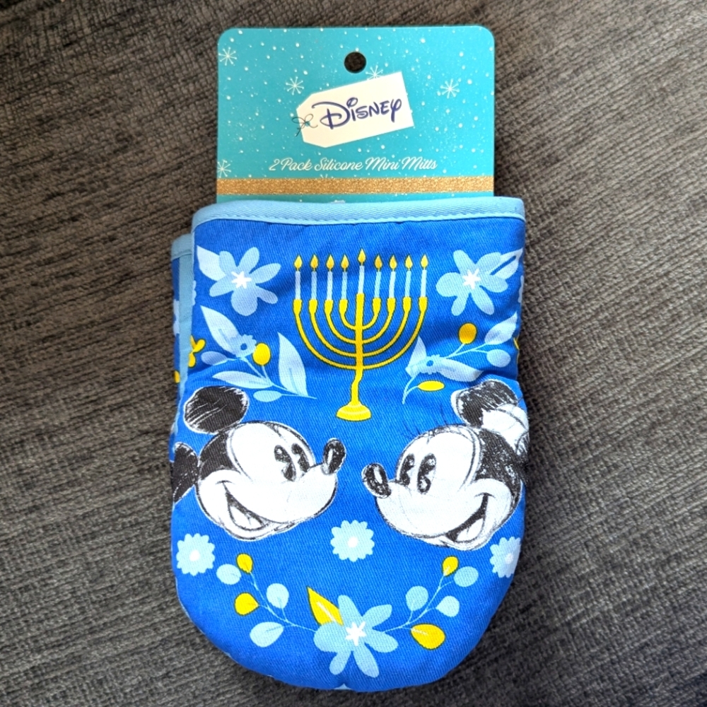 Brand New! WALT DISNEY Mickey Minnie Mouse HANAKKUH 2-Pack Silicone Mini Mitts